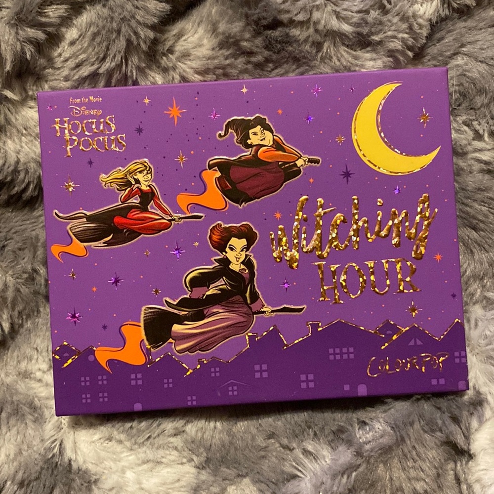 Colourpop Hocus Pocus witching hour eyeshadow palette
